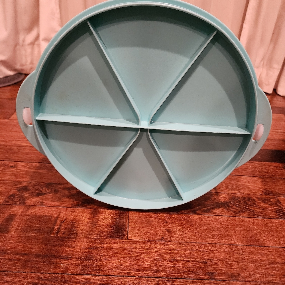 Tupperware Round Cake Taker/Carrier - - Picture 7 of 7